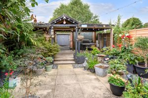 Photo 25- click for photo gallery